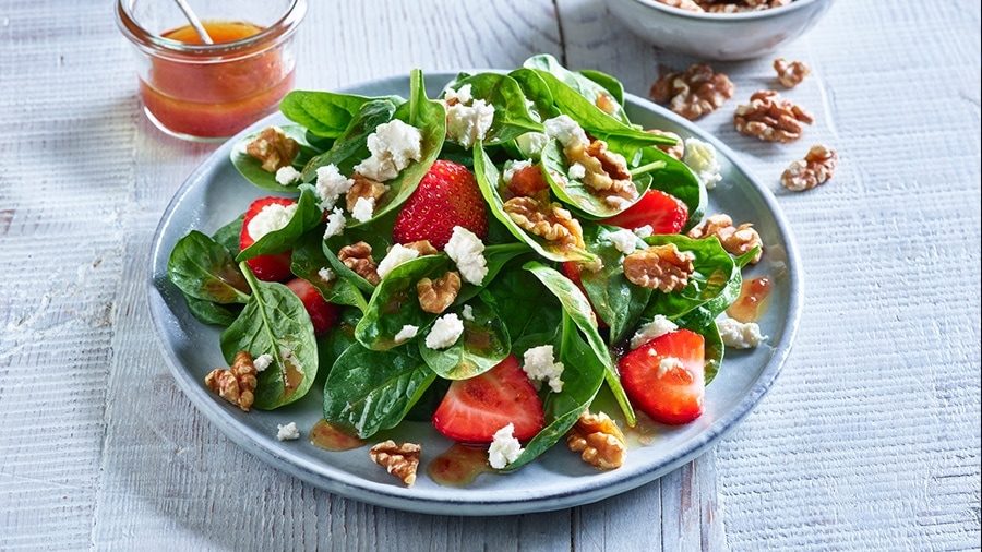 Spinach Walnut And Strawberry Salad California Walnuts