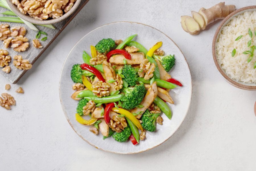 Chinese Chicken Walnut Stir Fry