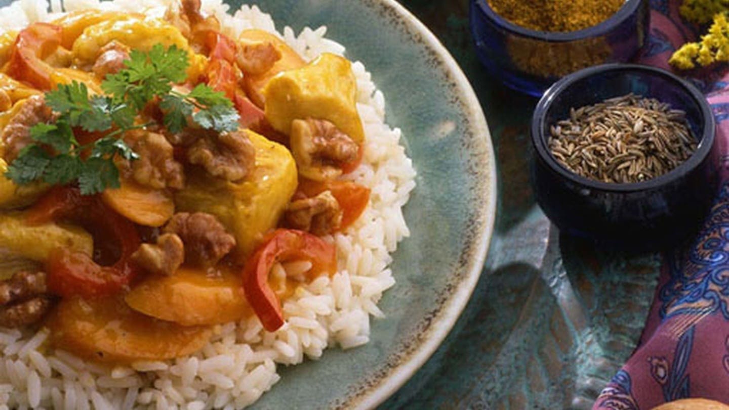 Curried Walnut Chicken California Walnuts