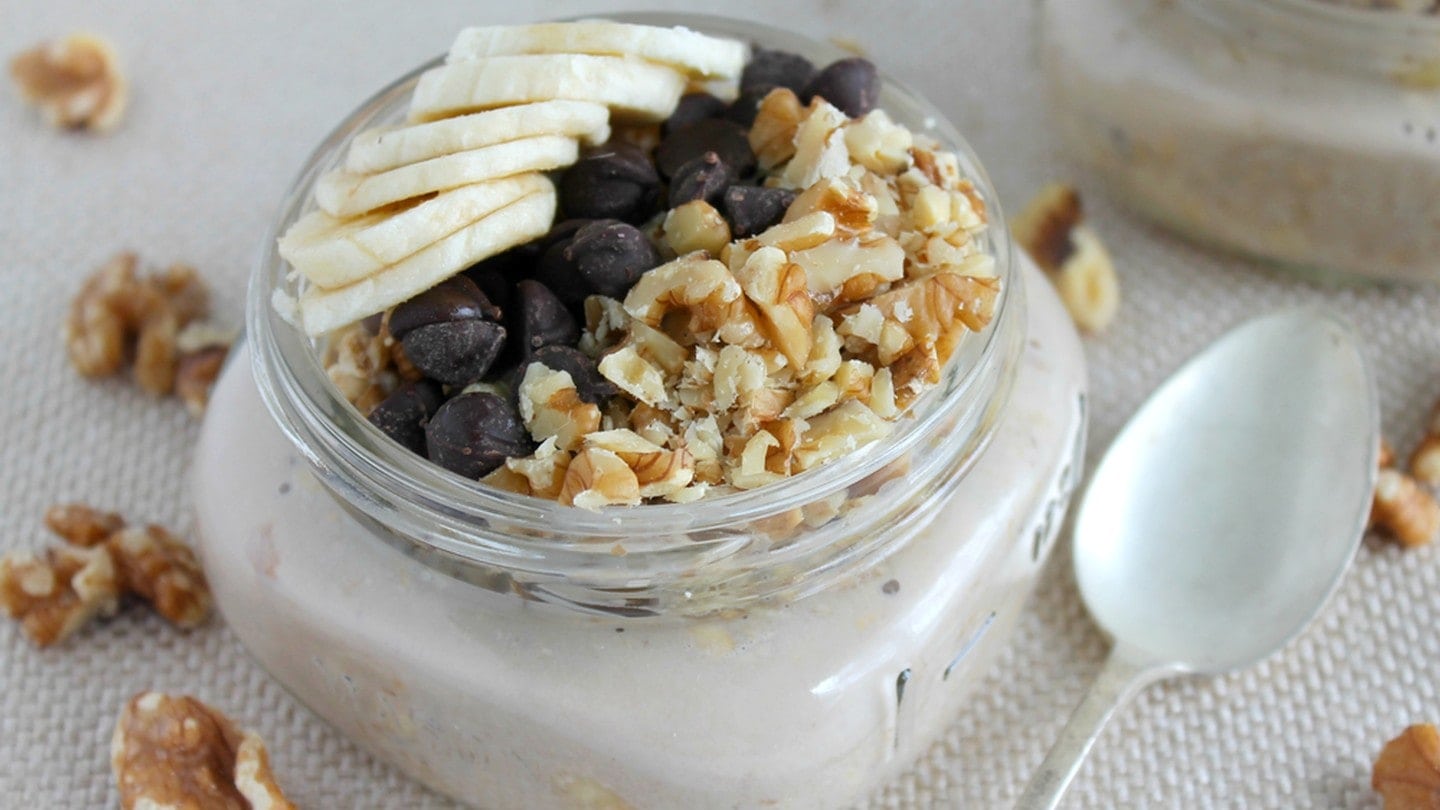 Chunky Monkey Overnight Oats - California Walnuts