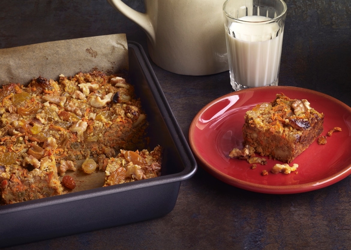 CarrotWalnutOat Gems California Walnuts