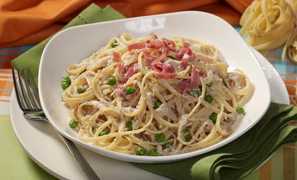 Easy Walnut Fettucine Alfredo California Walnuts