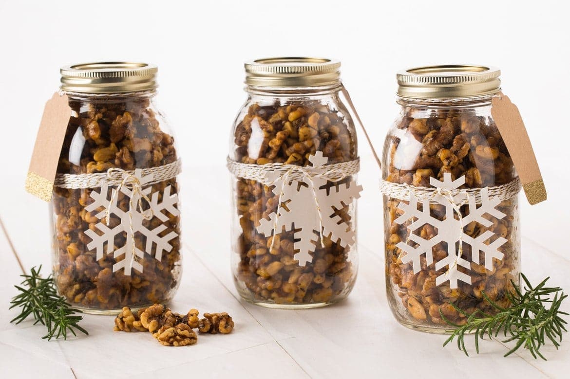 Herbed Walnuts