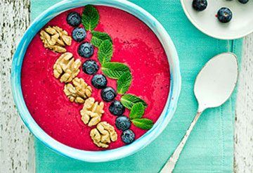 Walnut Berry Beetroot Smoothie Bowl