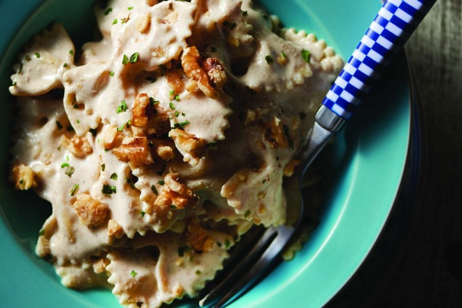 Pasta with Walnut Sauce