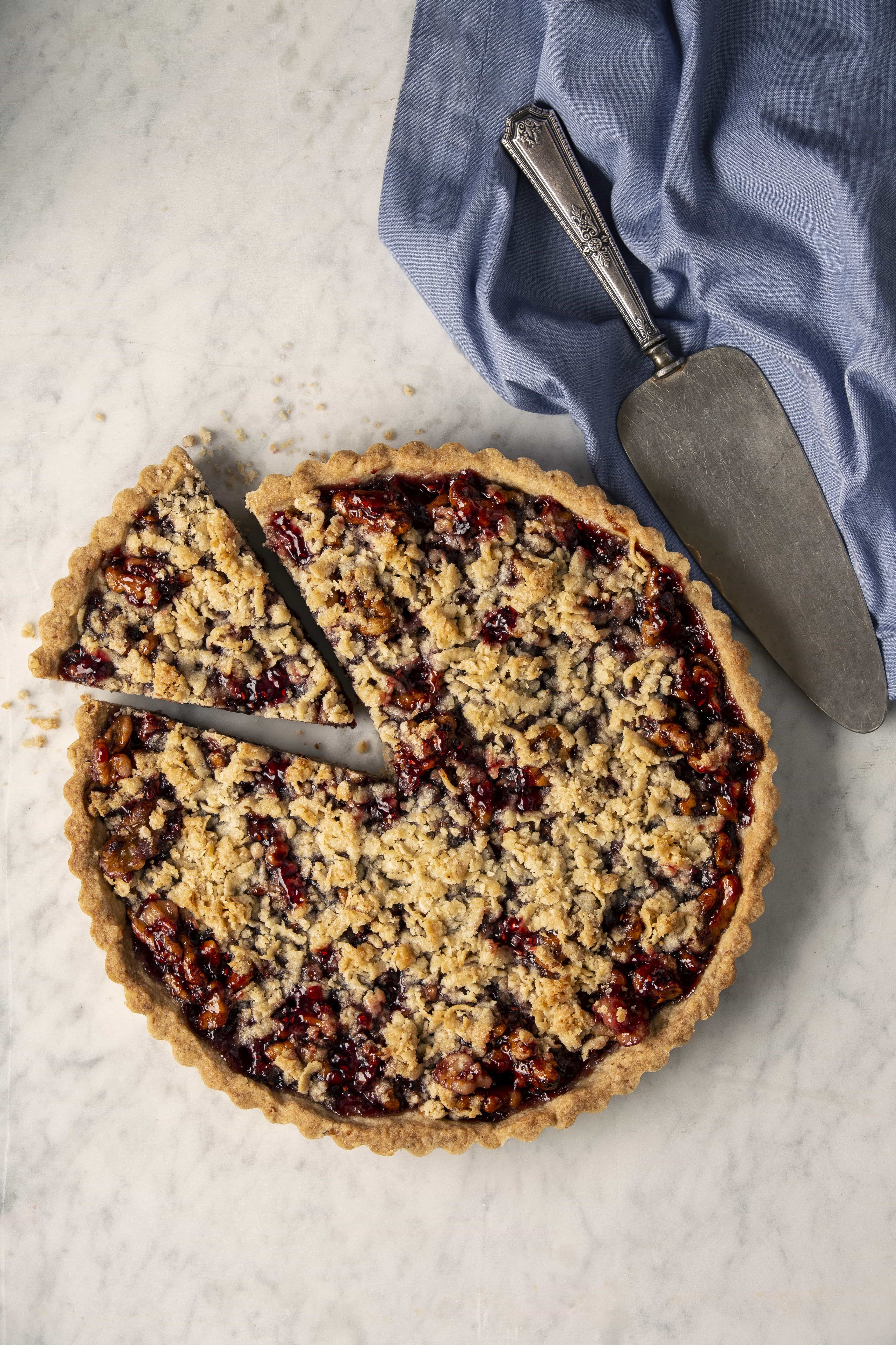 Raspberry Walnut Tart - California Walnuts