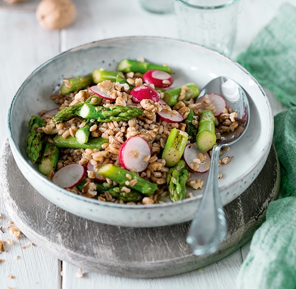 Spelt Salad Walnuts Asparagus