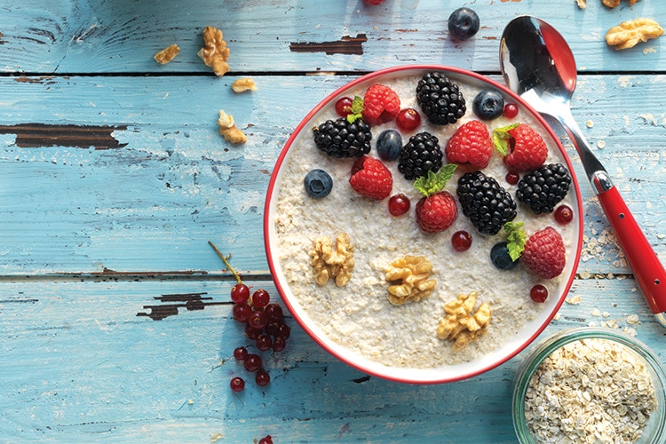 Walnut milk porridge