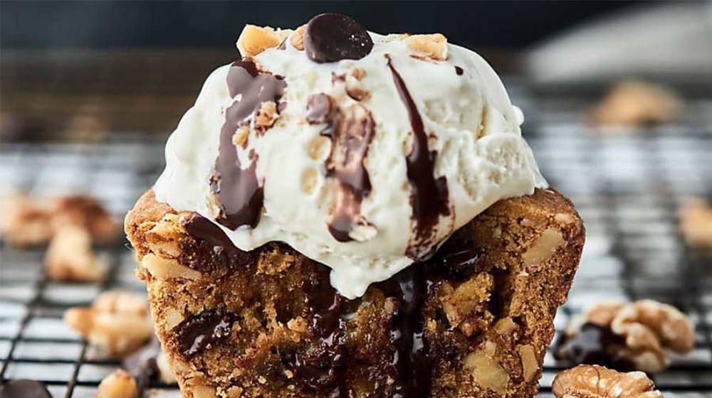 Deep Dish Walnut Chocolate Chip Cookies