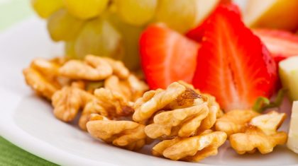 Snacking Walnuts Healthy Trend