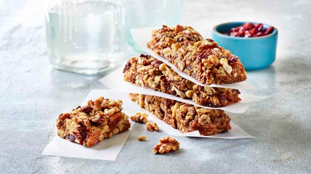 Walnut Energy Bars Snacking