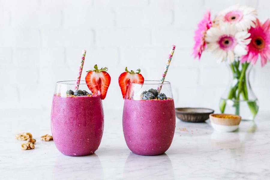 Mixed Berry Walnut Chia Smoothie