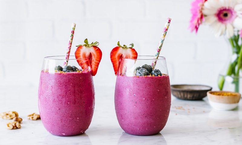 Mixed Berry Walnut Chia Smoothie