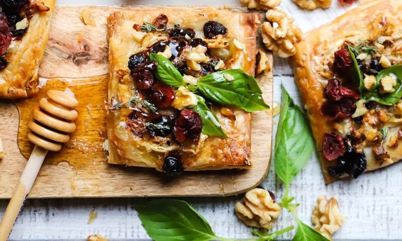 Walnut and Brie Puff Pastry Bites