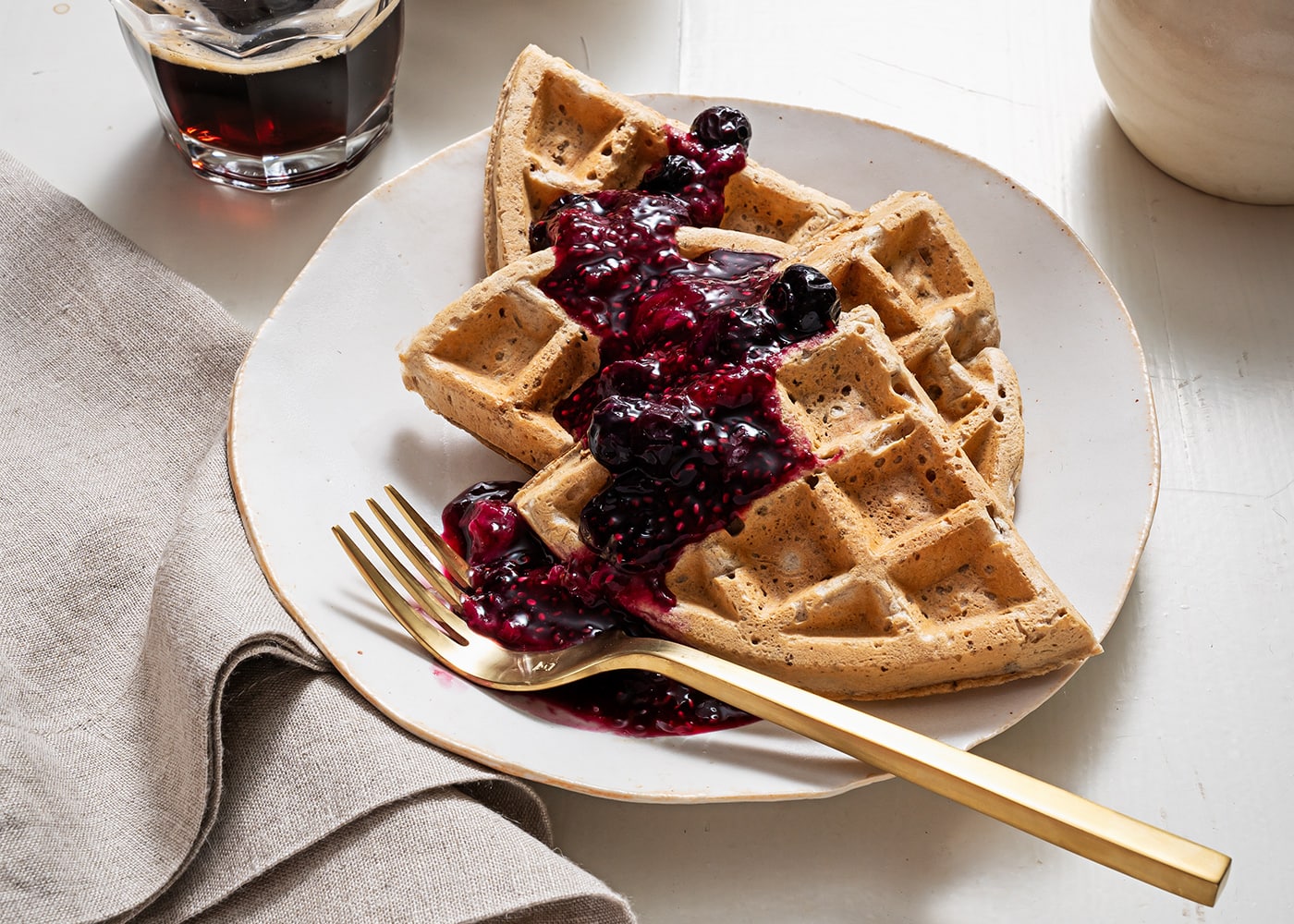 whole-grain-waffles-california-walnuts