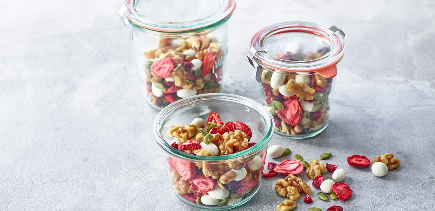 Vanilla Walnut Berry Trail Mix