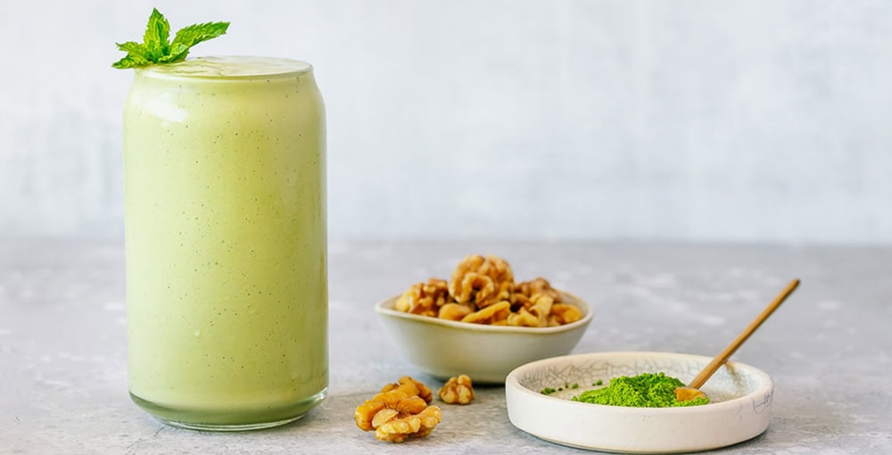 Matcha Avocado Walnut Smoothie