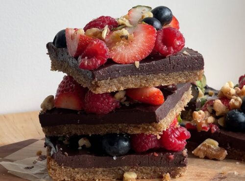 Walnut-Crusted Dark Chocolate Bars